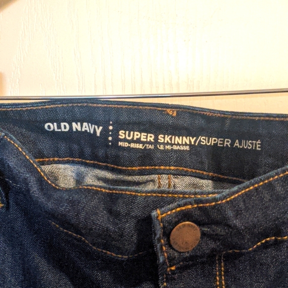 EUC Old Navy plus size jeans - Picture 3 of 3